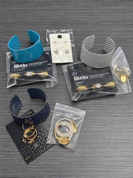 Jewelry - Assorted 3 piece jewelry bundles!